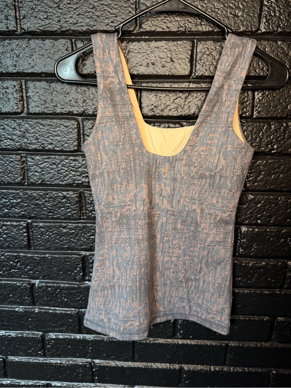 Varley tank top size XS - Picture 2 of 3